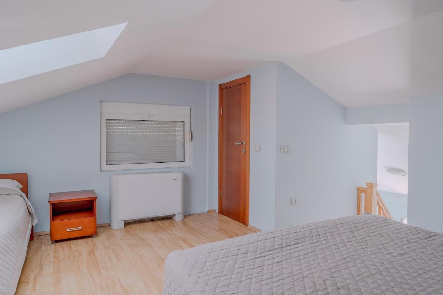 R Hotel Utjeha-Bušat